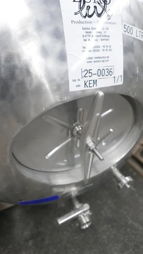 25-0036 500 Liter Weintank