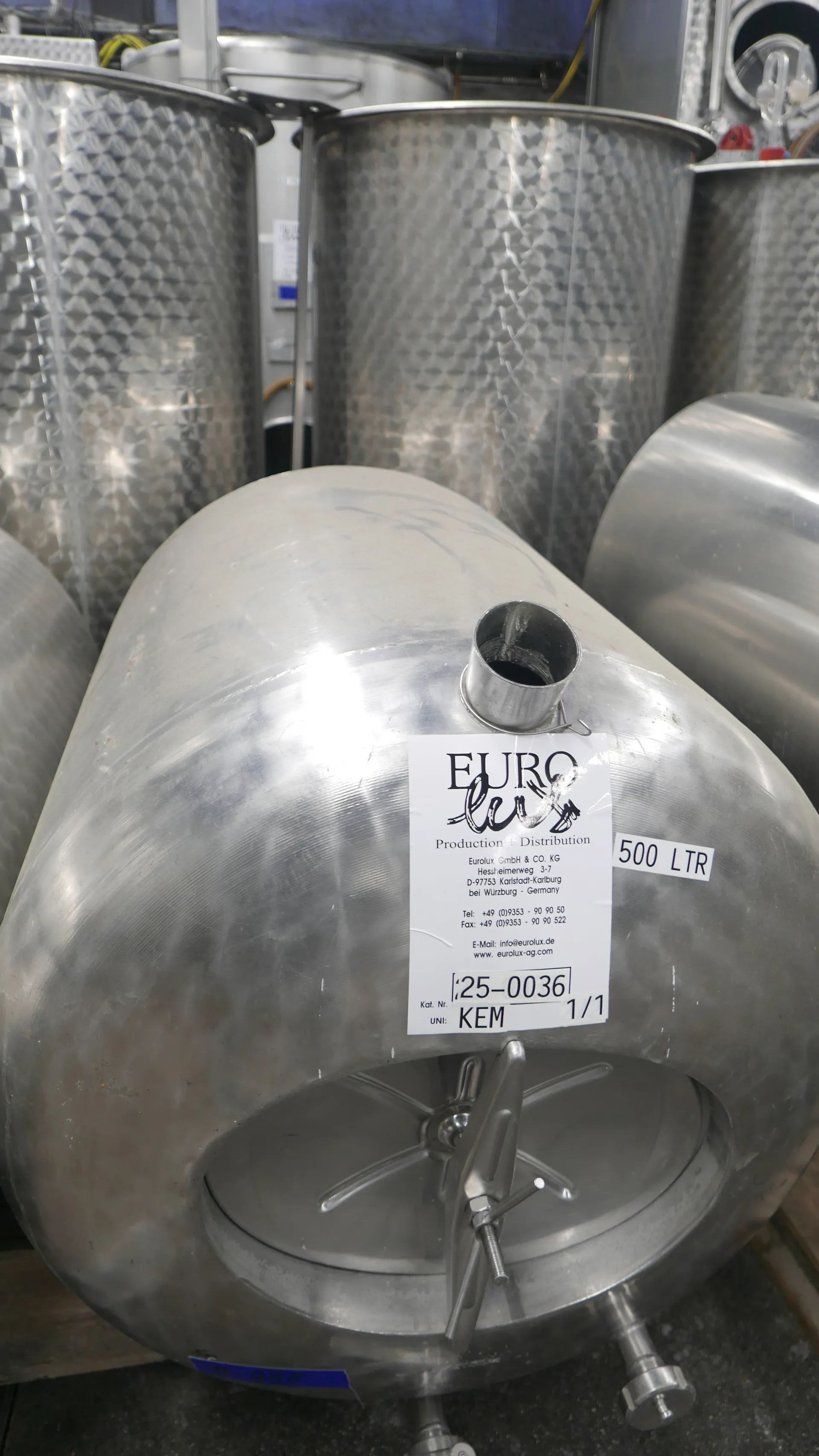 25-0036 500 Liter Weintank