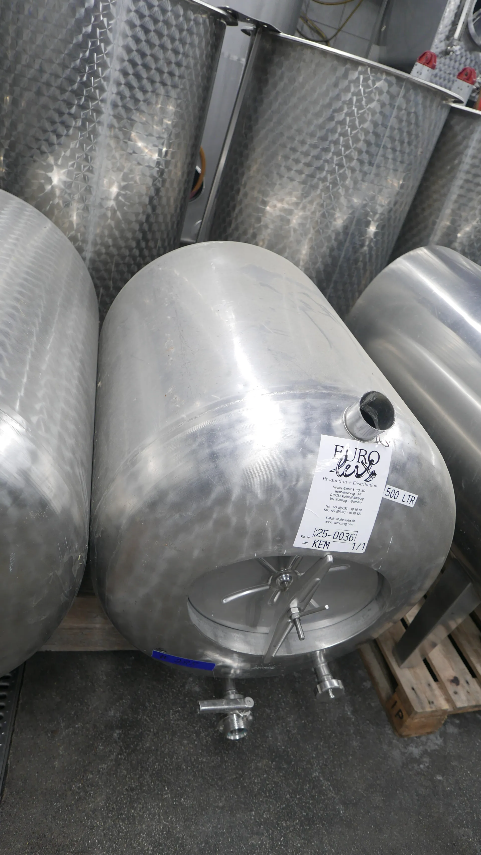 25-0036 500 Liter Weintank