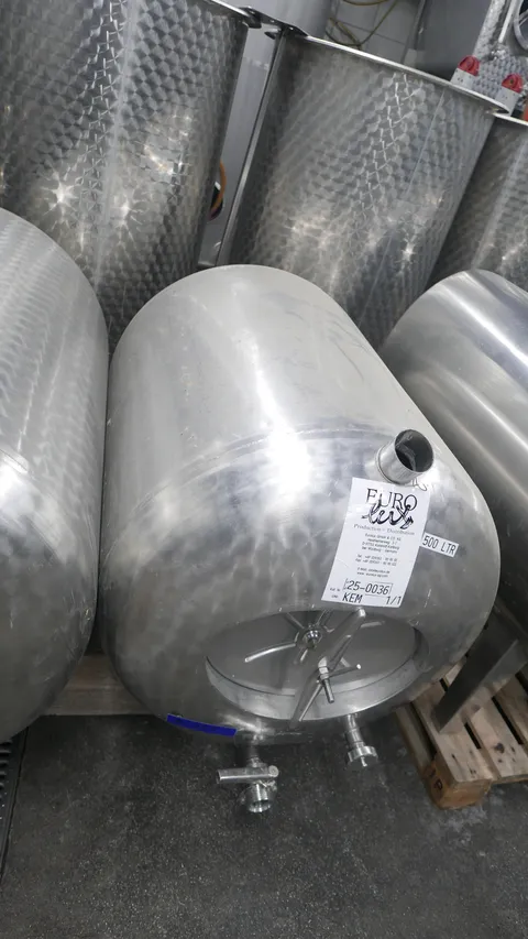 25-0036 500 Liter Weintank
