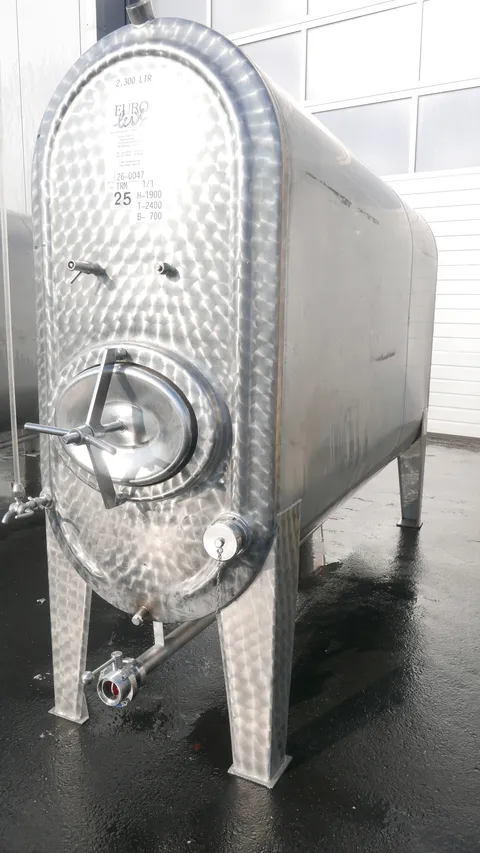 26-0047 2.300 Liter Lagertank lang oval in V2A