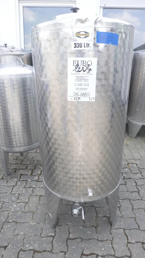 25-0051 330 Liter Weintank