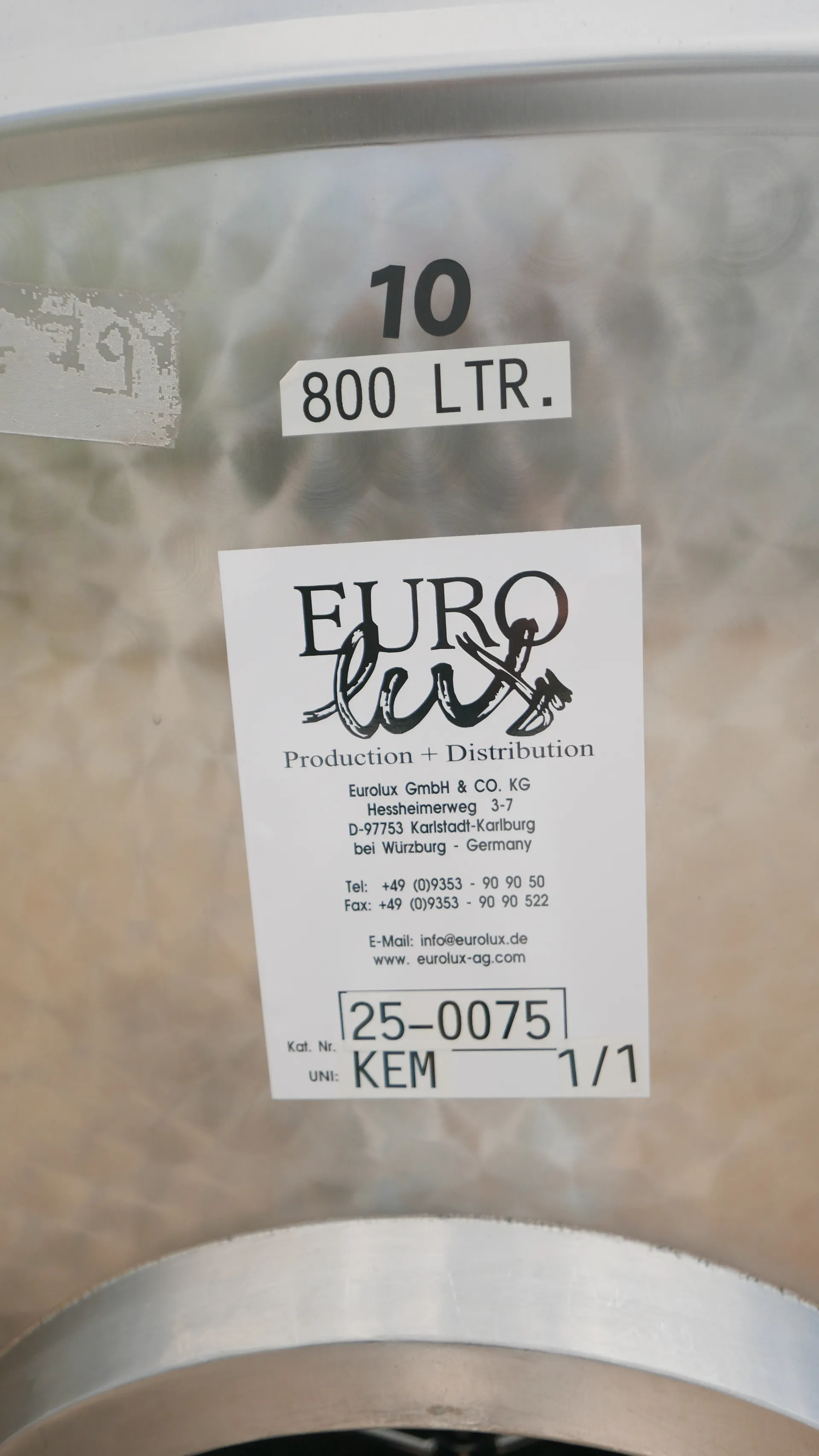 25-007 Weintank 800 Liter