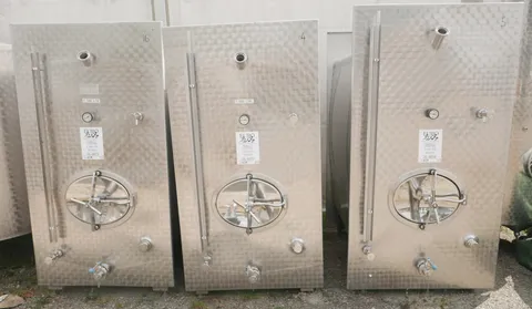 25-0077 Weintank 1.500 Liter