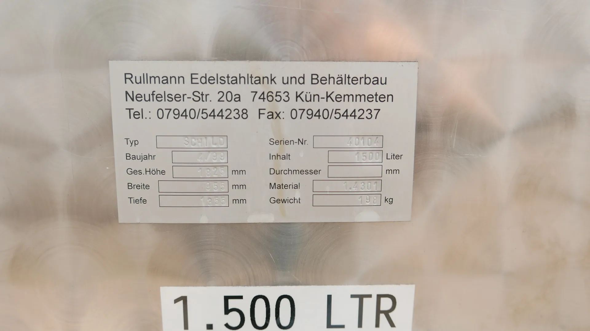 25-0077 Weintank 1.500 Liter