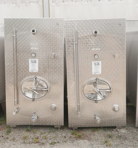 25-0077 Weintank 1.500 Liter