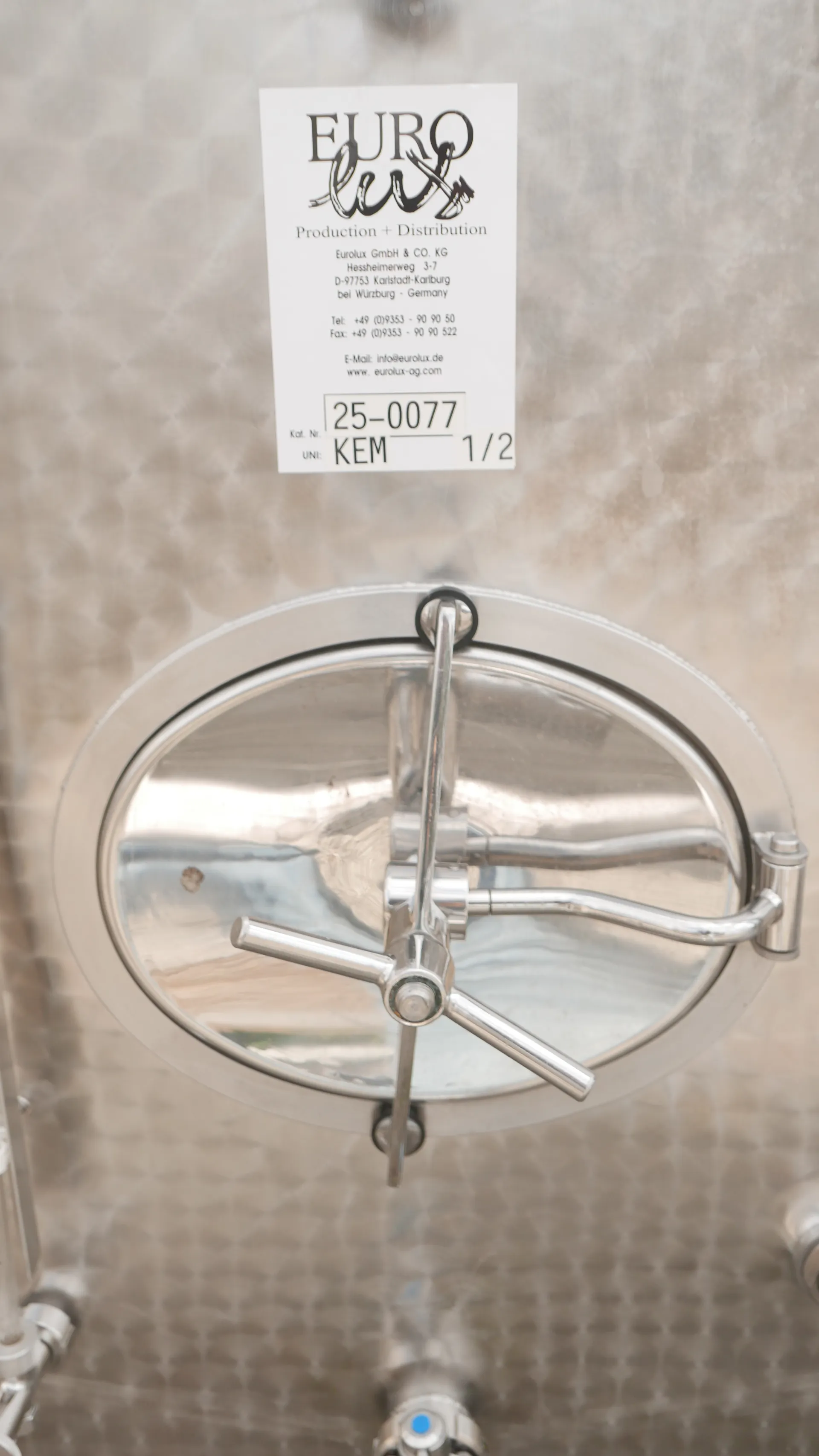 25-0077 Weintank 1.500 Liter