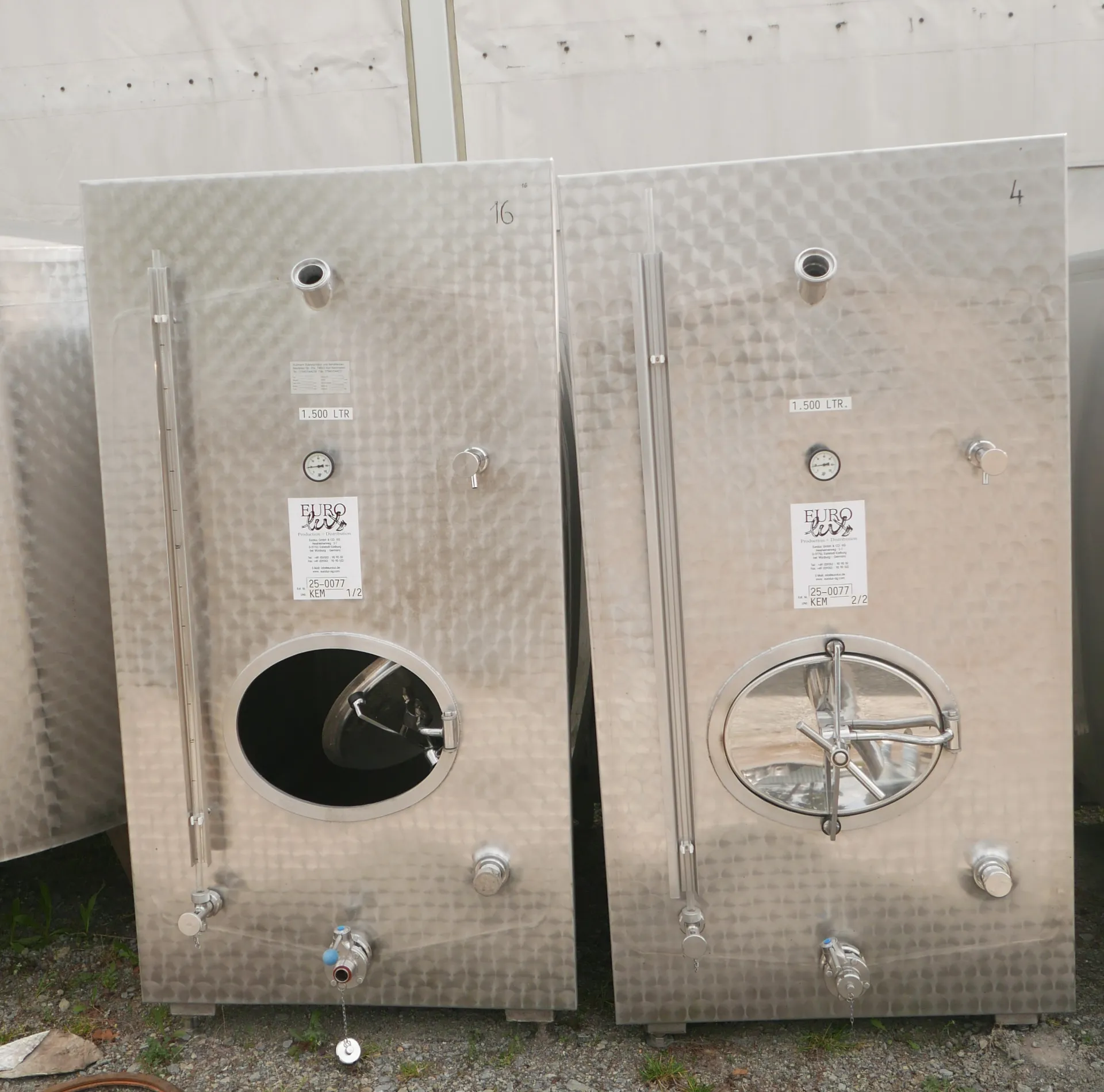 25-0077 Weintank 1.500 Liter