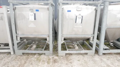 25-0085 1.050 Liter Transporttank aus V2A kubisch auf Gestell