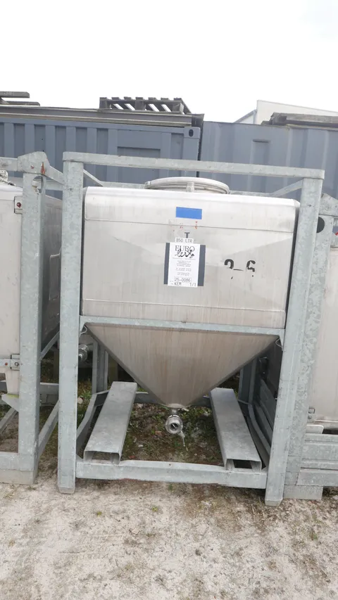 25-0086 Transporttank 850 Liter