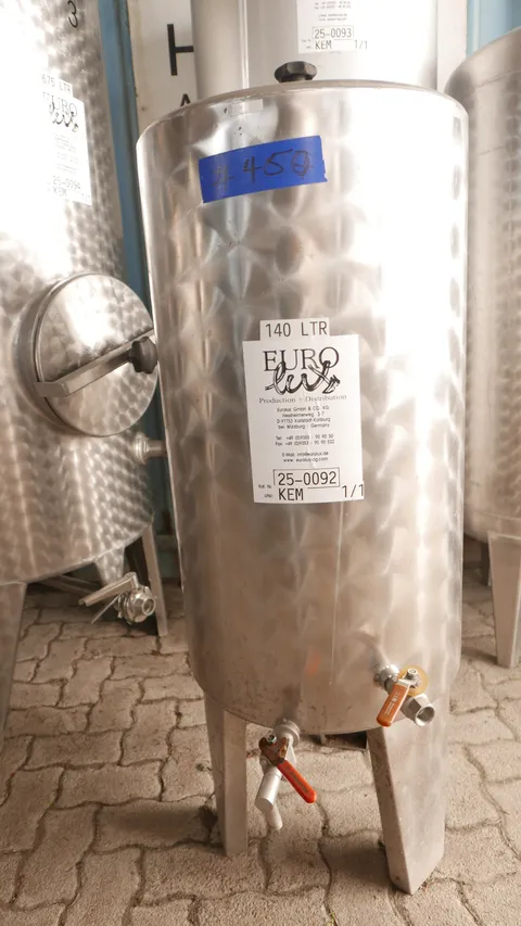25-0092 Weintank 140 Liter