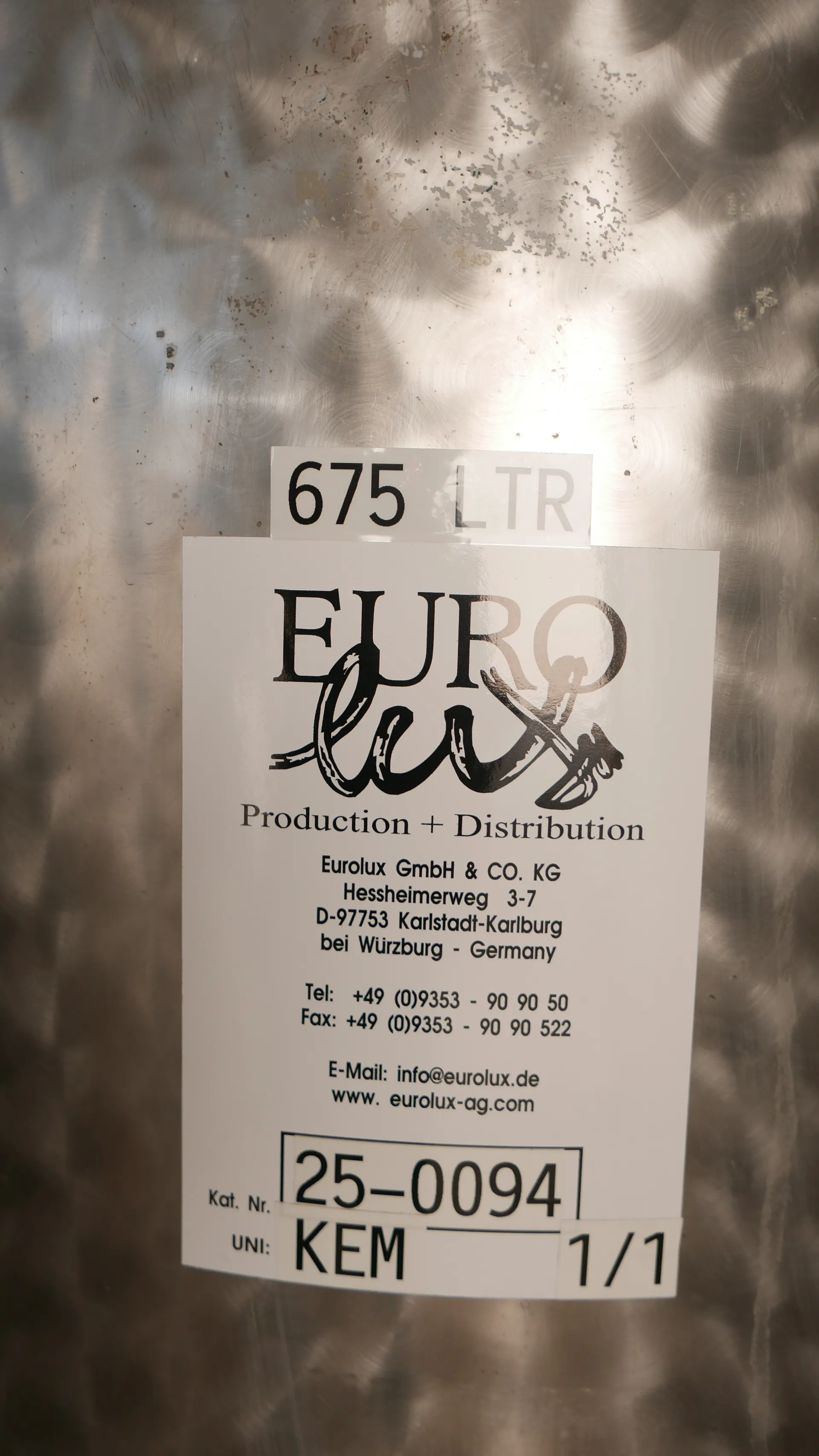 25-0094 Weintank 675 Liter