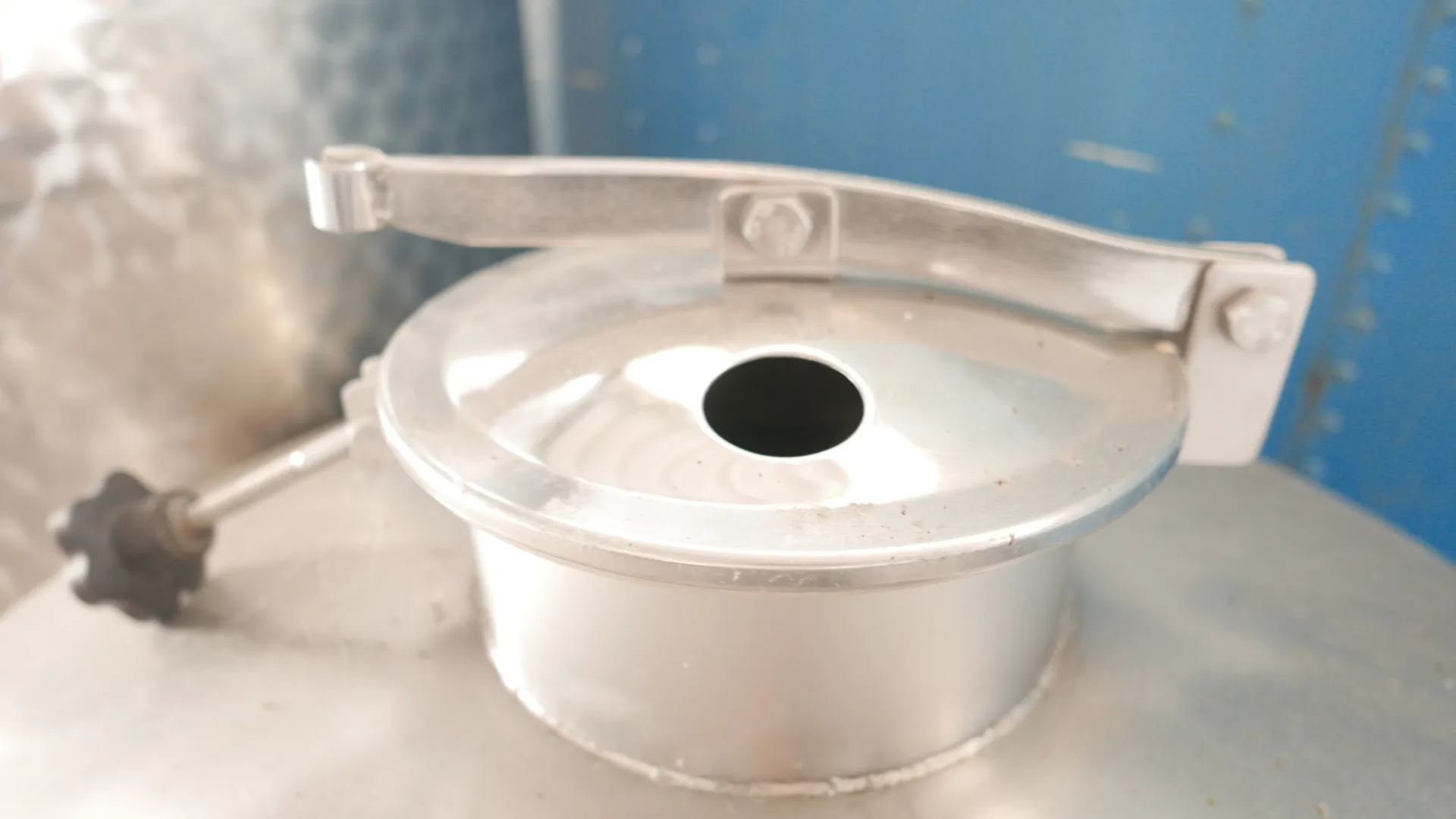25-0098 Weintank 500 Liter