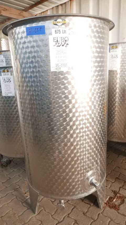 25-0101 Immervolltank 675 Liter