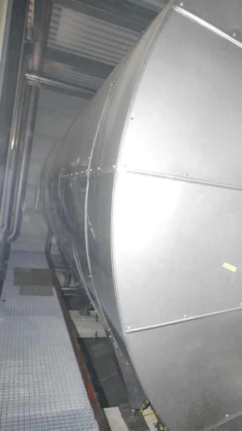 35.000 Liter Frischwassertank in V2A, isoliert,  horizontal auf 6 Füßen