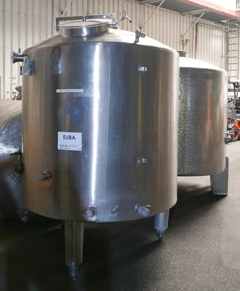 25-0117EUBA 2.000 Liter Spülmilchtank/ Lagertank aus V2A vertikal isoliert