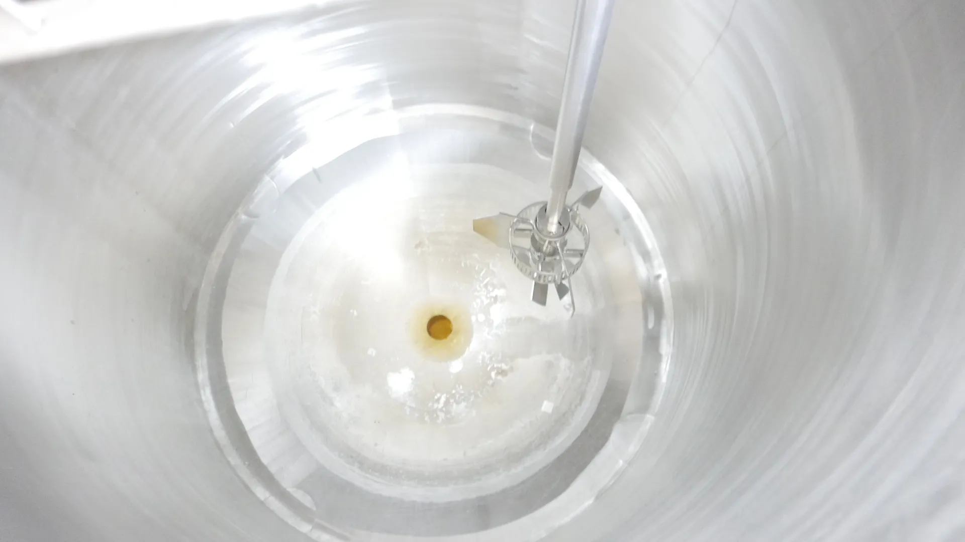 25-0119EUBA 1.216 Liter Turborührer für Sprühsahne 2 Stück mit Mischtisch