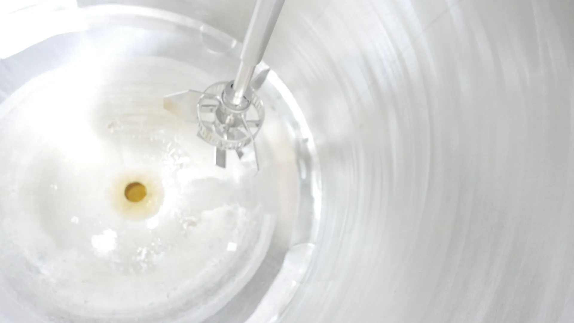 25-0119EUBA 1.216 Liter Turborührer für Sprühsahne 2 Stück mit Mischtisch