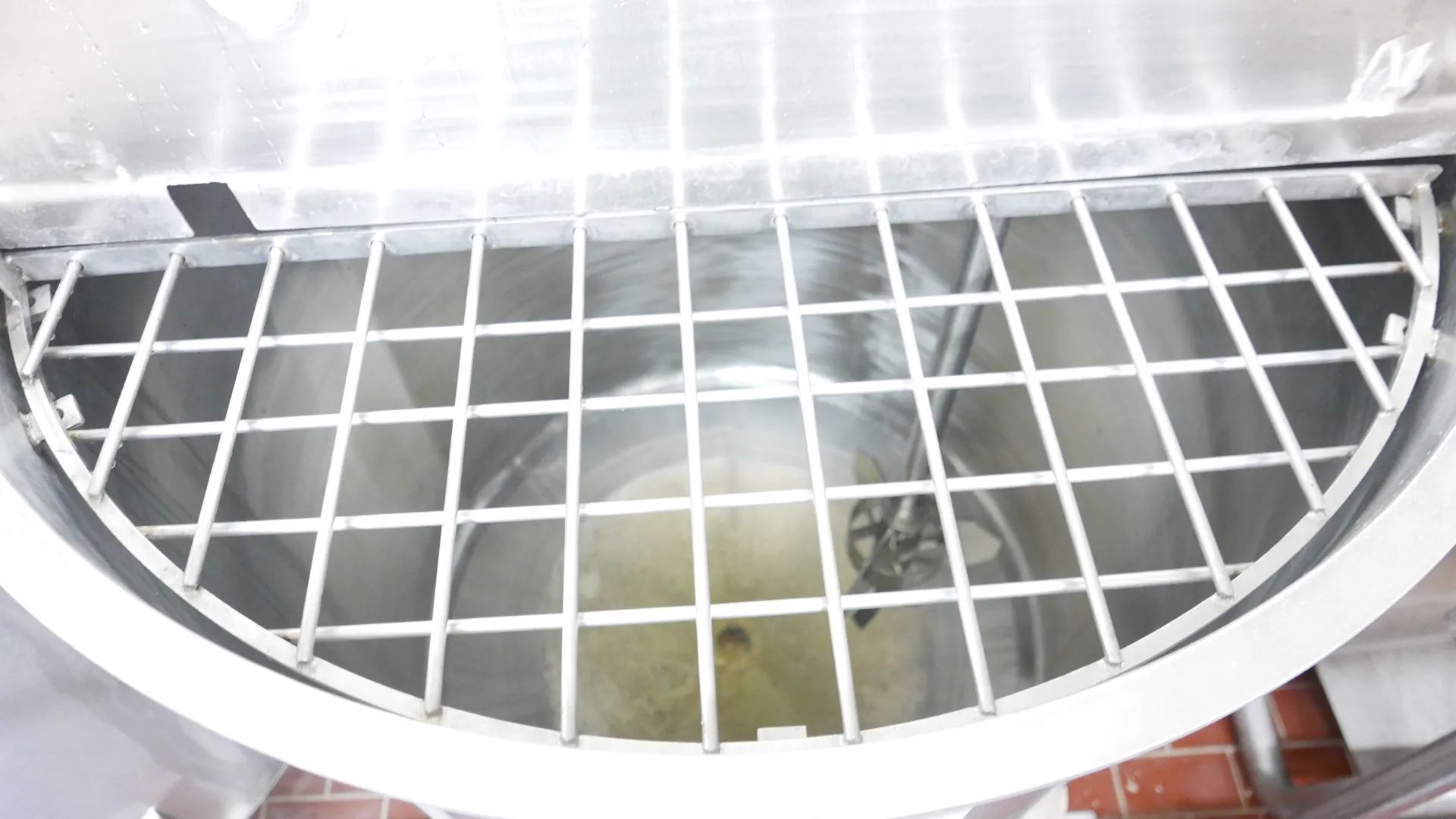 25-0119EUBA 1.216 Liter Turborührer für Sprühsahne 2 Stück mit Mischtisch