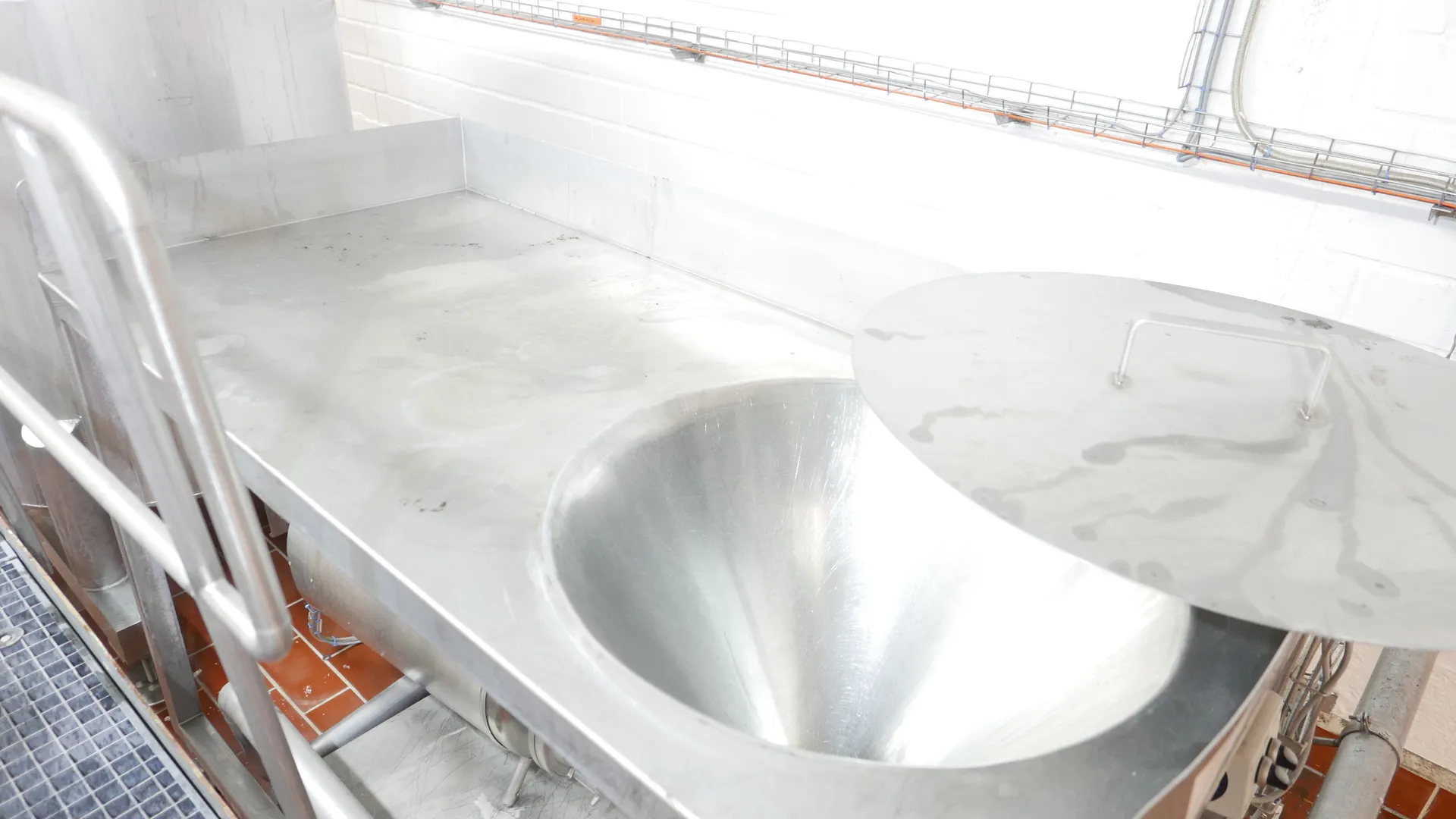 25-0119EUBA 1.216 Liter Turborührer für Sprühsahne 2 Stück mit Mischtisch