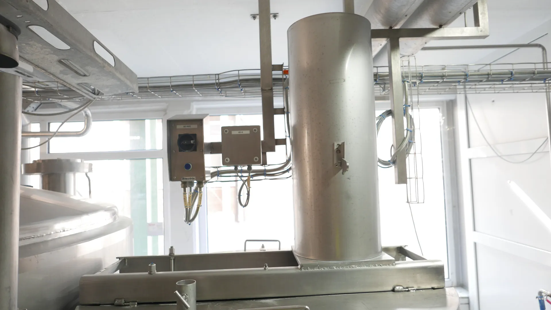 25-0121EUBA 1.100 Liter Turborührer/ Turbomischer aus V2A