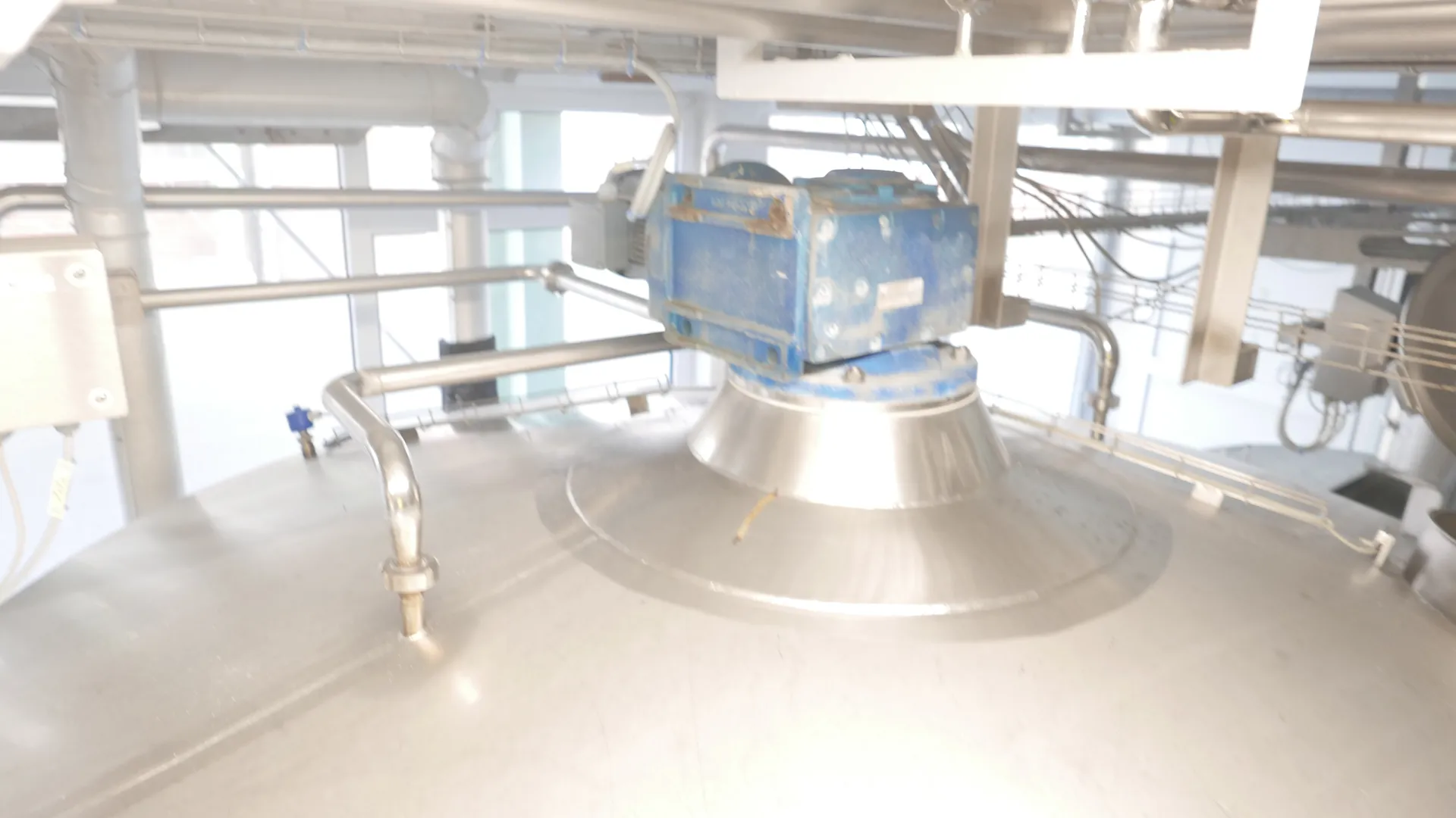 25-0120EUBA 6.000 Liter Rahmtanks / Sahnetanks aus V2A isoliert