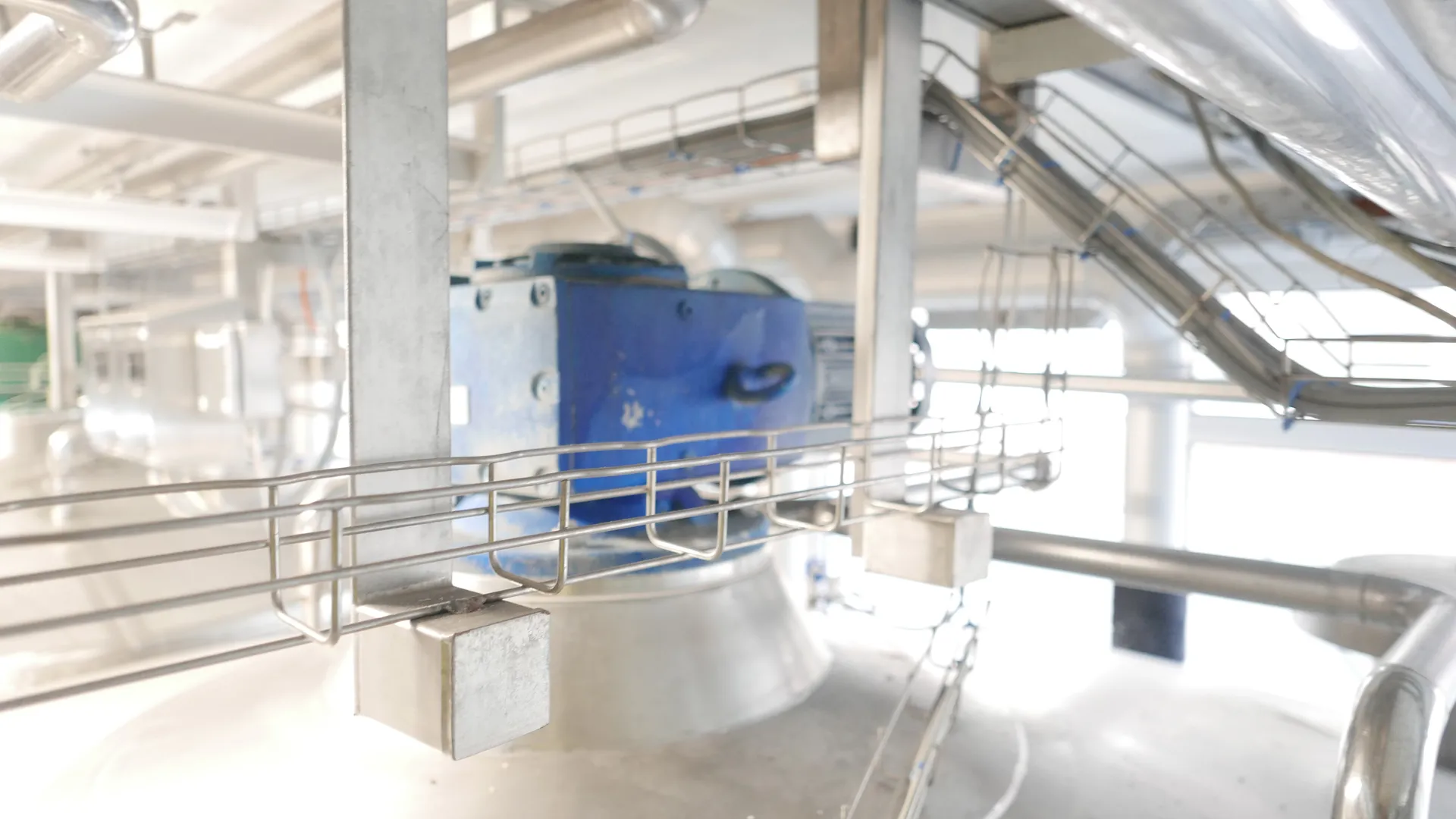 25-0120EUBA 6.000 Liter Rahmtanks / Sahnetanks aus V2A isoliert