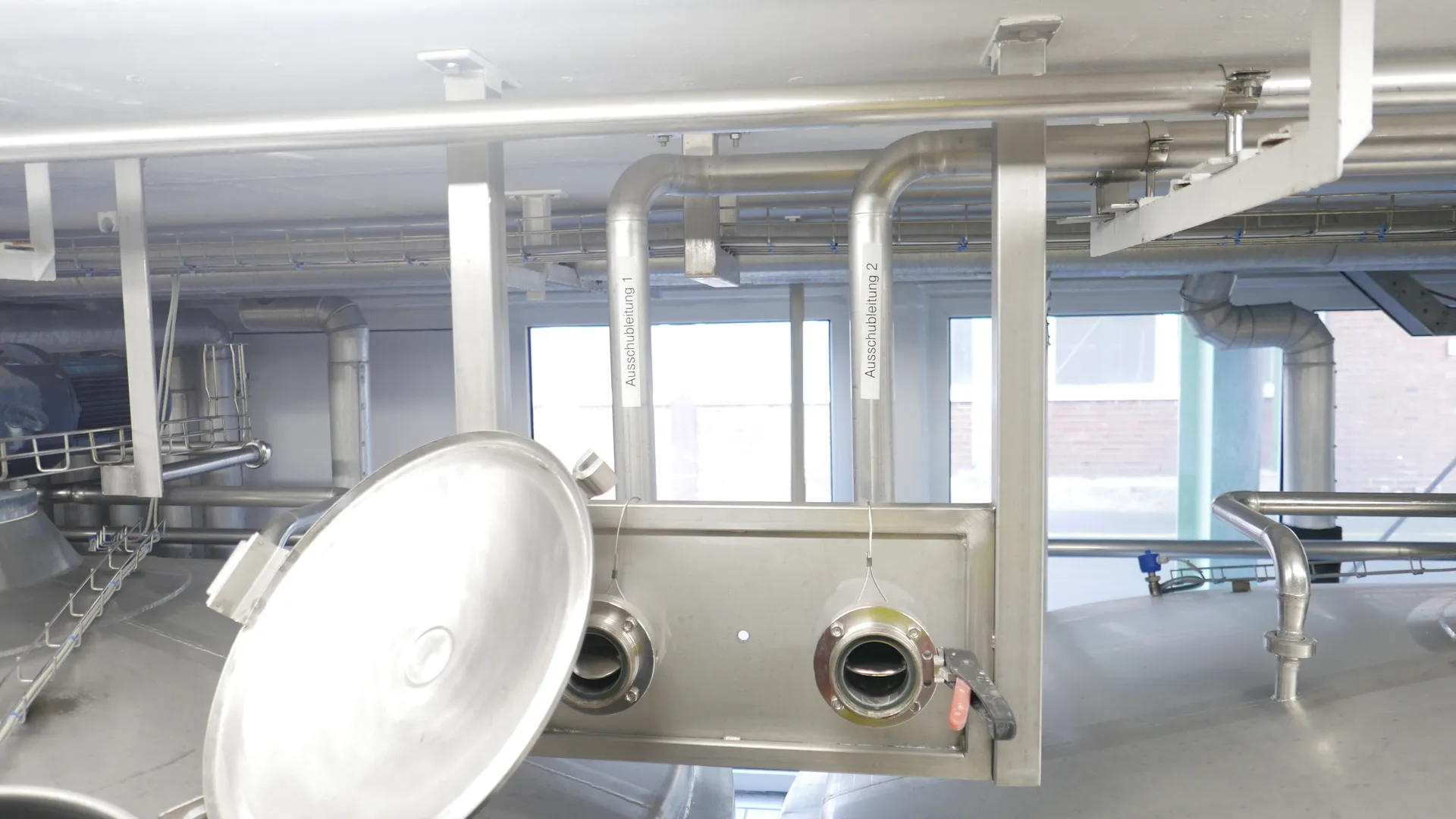 25-0120EUBA 6.000 Liter Rahmtanks / Sahnetanks aus V2A isoliert