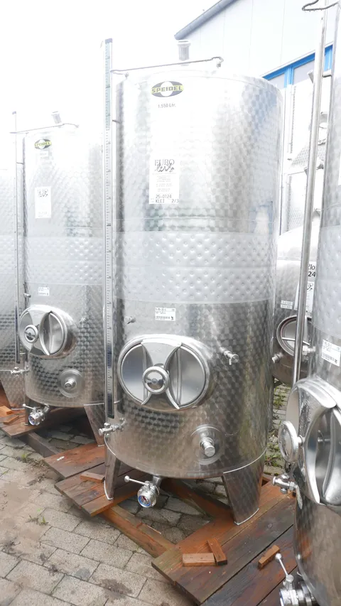 25-0124 Lagertank/ Weintank / Fruchtsafttank mit Kühlmantel aus V2A