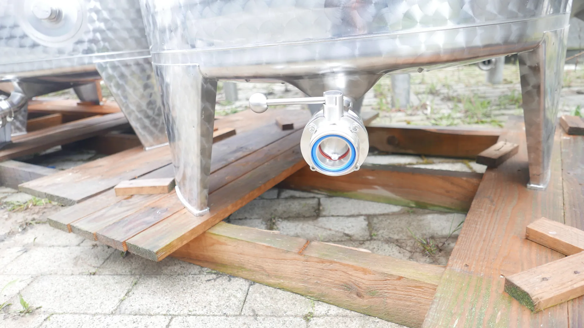 25-0124 Lagertank/ Weintank / Fruchtsafttank mit Kühlmantel aus V2A