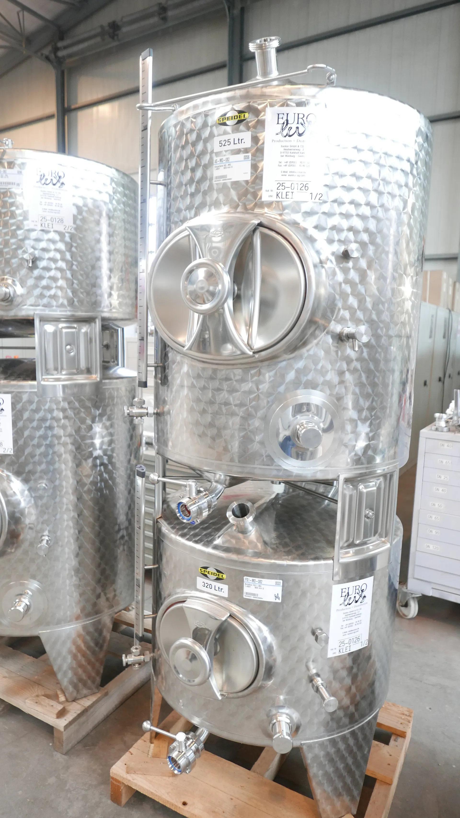 25-0126  320 Liter + 525 Liter Basictank + Stapeltank /Lagertank/ Weintank/ Fruchtsafttank SPEIDEL rund , vertikal aus V2A  