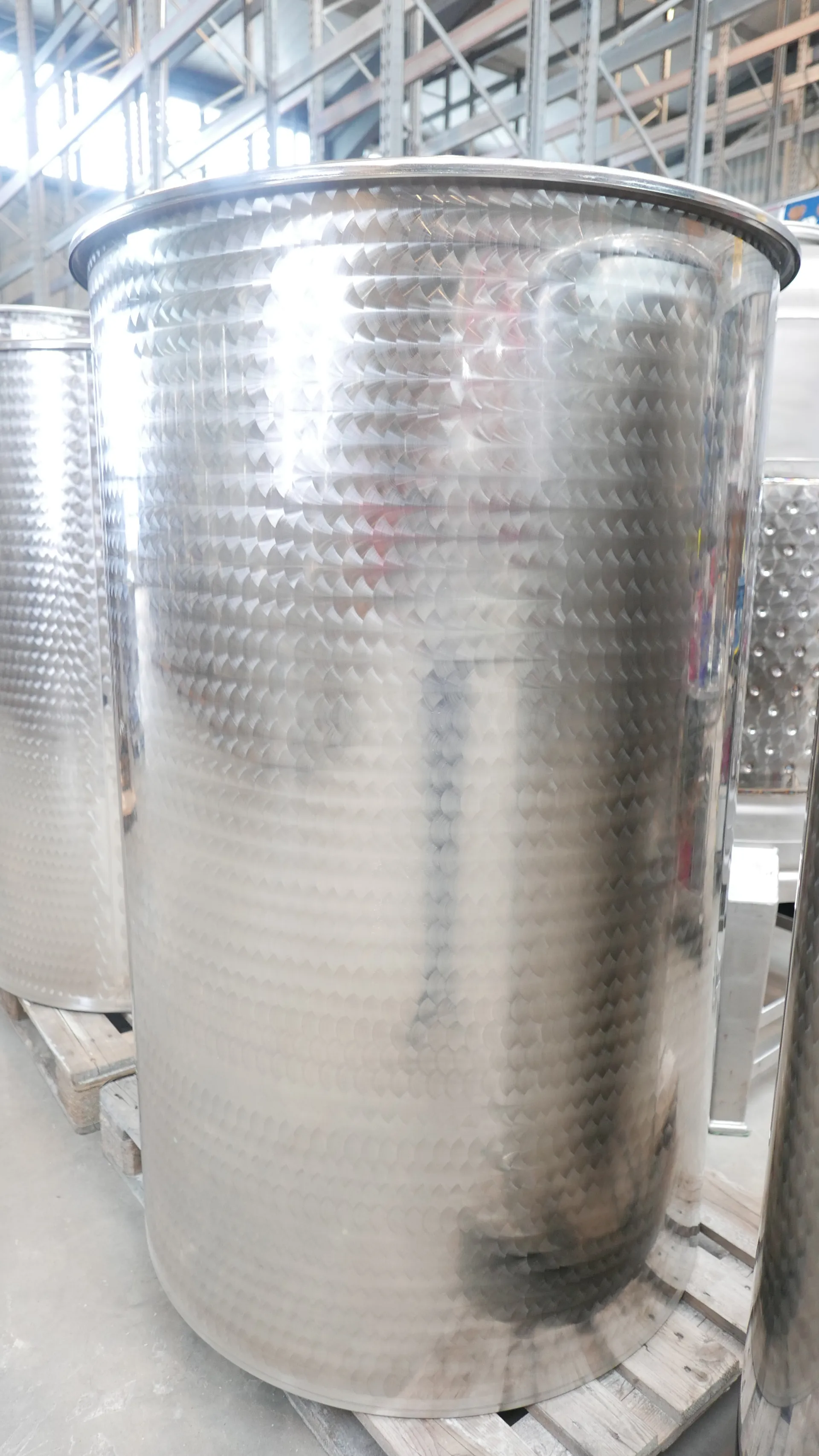 25-0130  1.110 Liter Immervolltank aus V2A mit Schwimmdeckel und Staubdeckel  