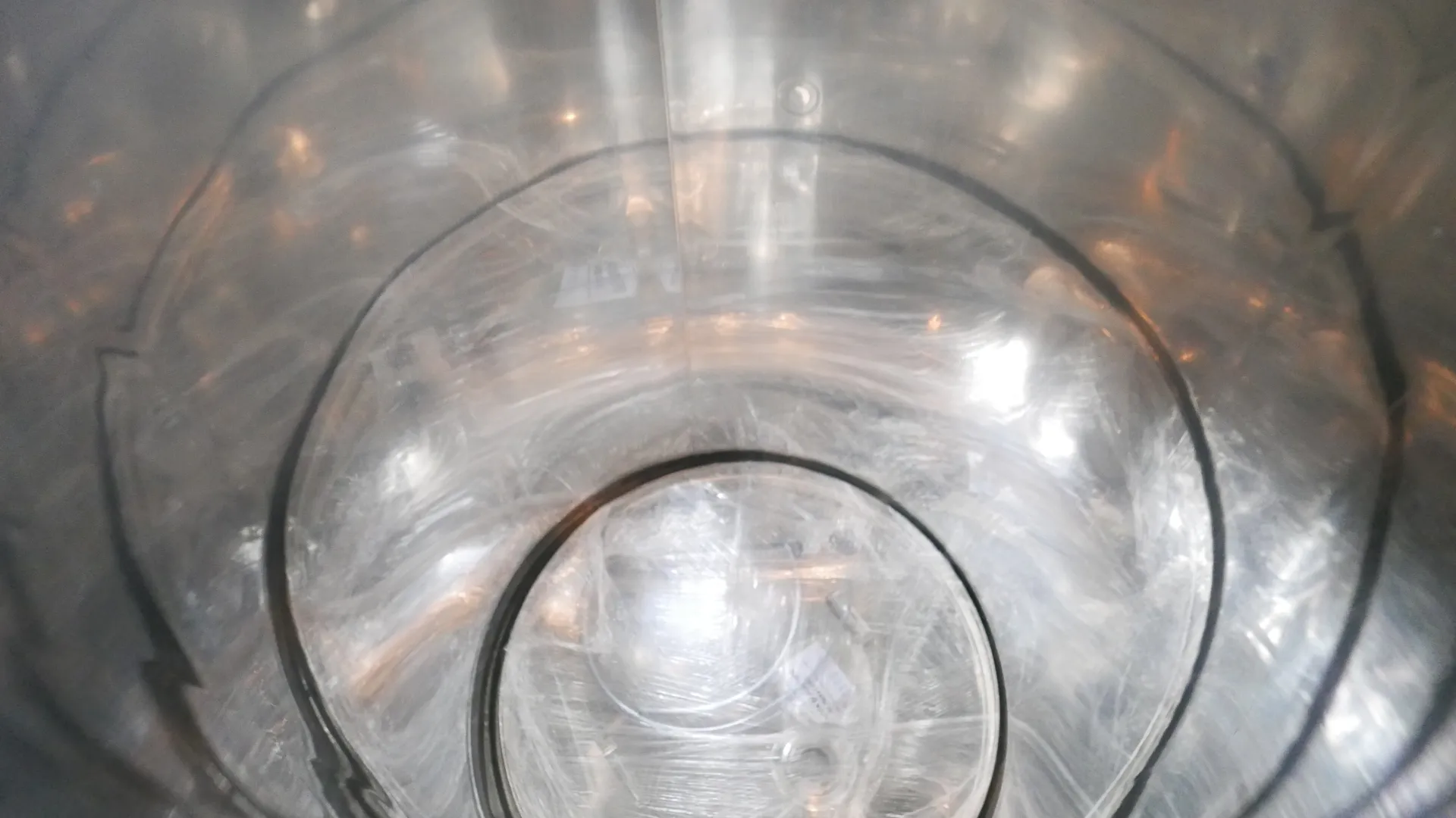 25-0125  1.100 Liter Immervolltank aus V2A mit Schwimmdeckel und Staubdeckel
