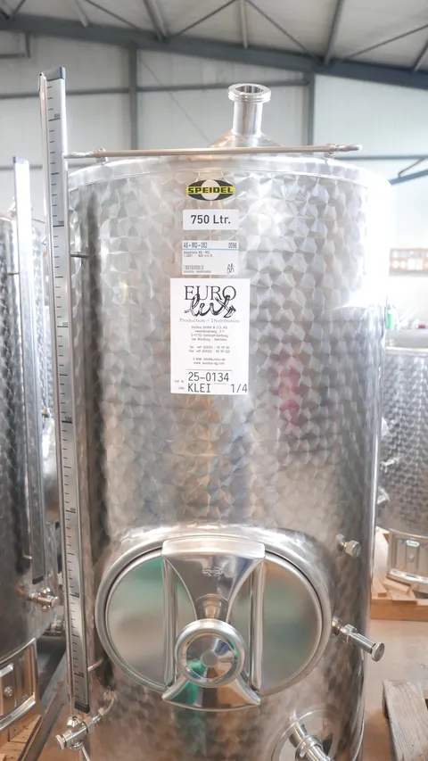 25-0134  725 Liter Stapeltank /Lagertank/ Weintank/ Fruchtsafttank SPEIDEL rund , vertikal aus V2A