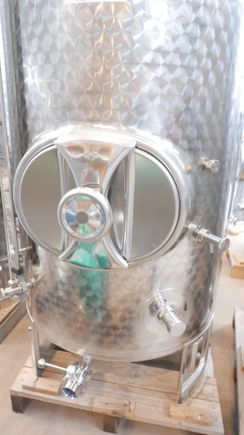 25-0134  725 Liter Stapeltank /Lagertank/ Weintank/ Fruchtsafttank SPEIDEL rund , vertikal aus V2A