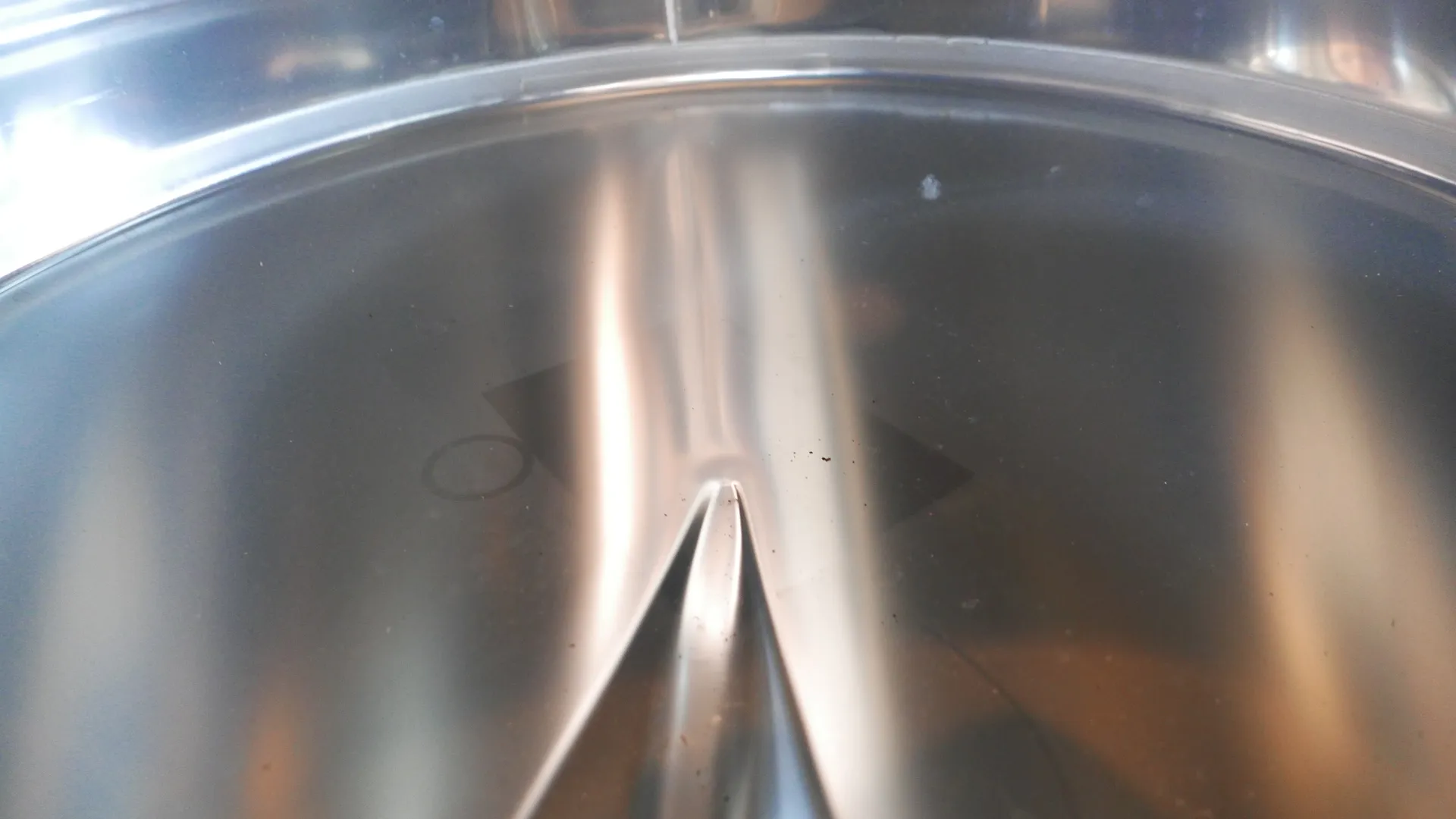 25-0126  320 Liter + 525 Liter Basictank + Stapeltank /Lagertank/ Weintank/ Fruchtsafttank SPEIDEL rund , vertikal aus V2A  