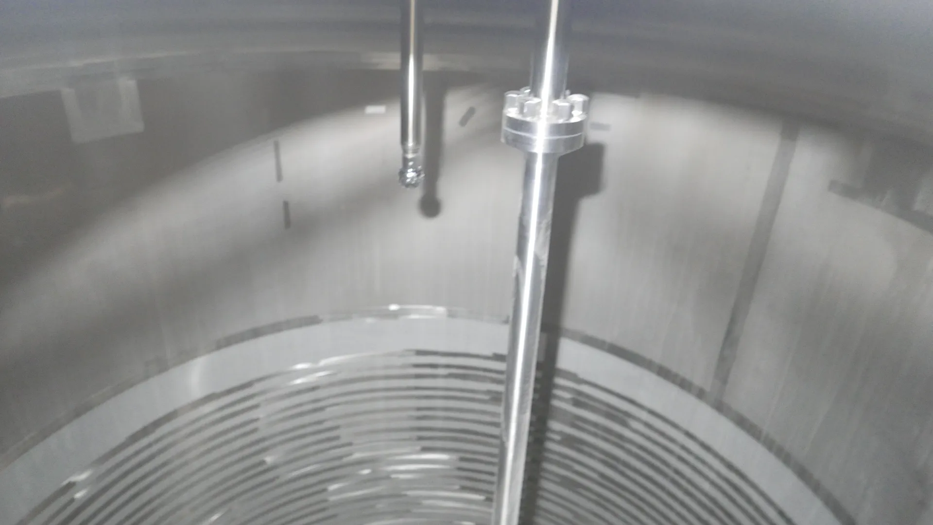 25-0138EUBA 72.000 Liter Rührwerkstank/ Milchtank/ Lagertank in V2A mit Kühlschlange und Isolierung