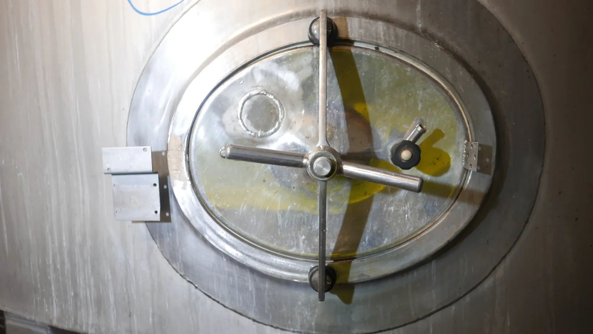 25-0140EUBA 60.800 Liter Rührwerkstank/ Milchtank/ Lagertank in V2A