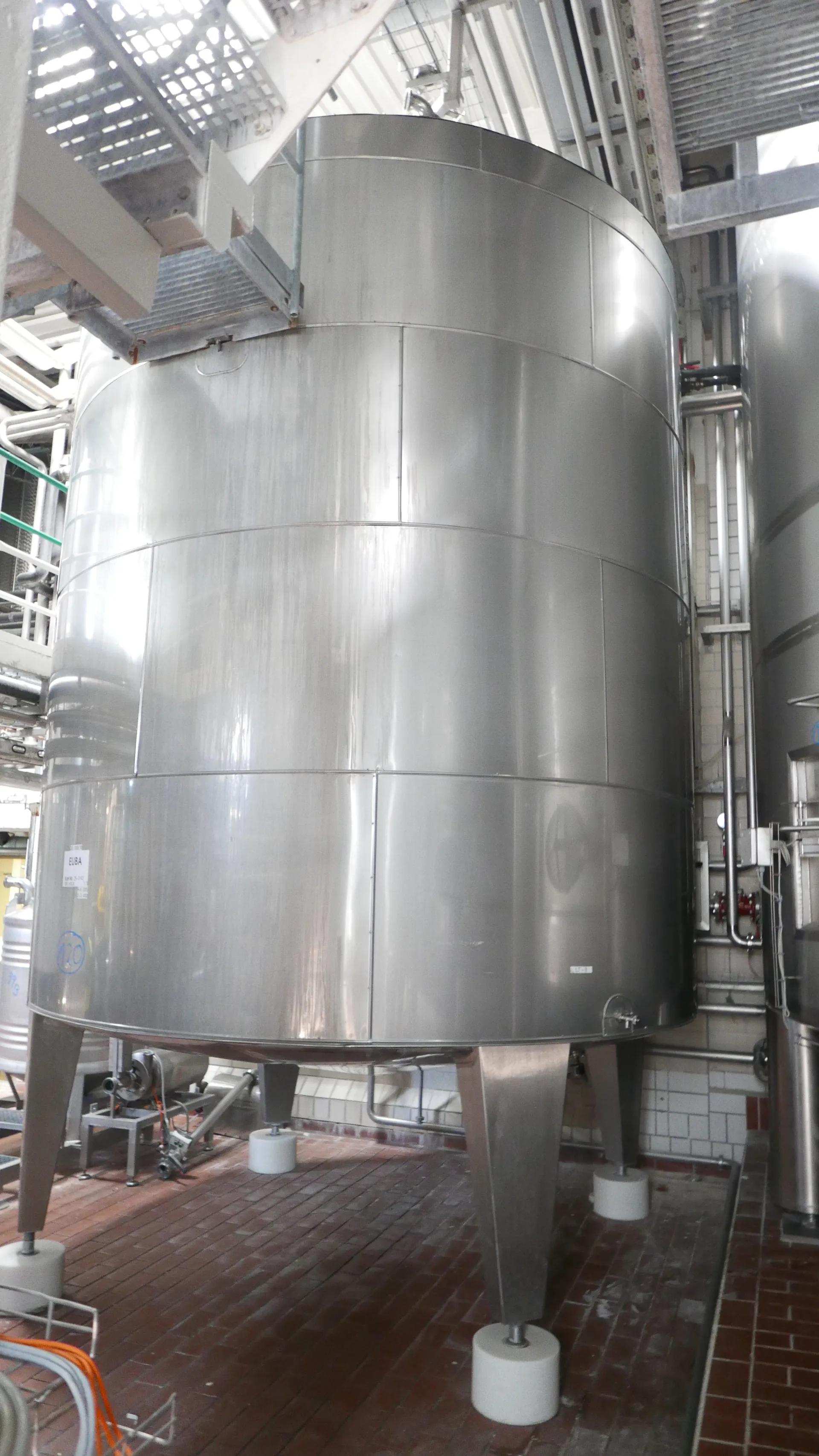 25-01423EUBA 30.000 Liter Rührwerkstank / Lagertank aus V2A isoliert
