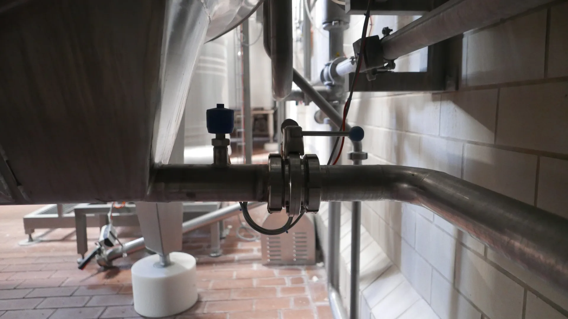 25-01423EUBA 30.000 Liter Rührwerkstank / Lagertank aus V2A isoliert