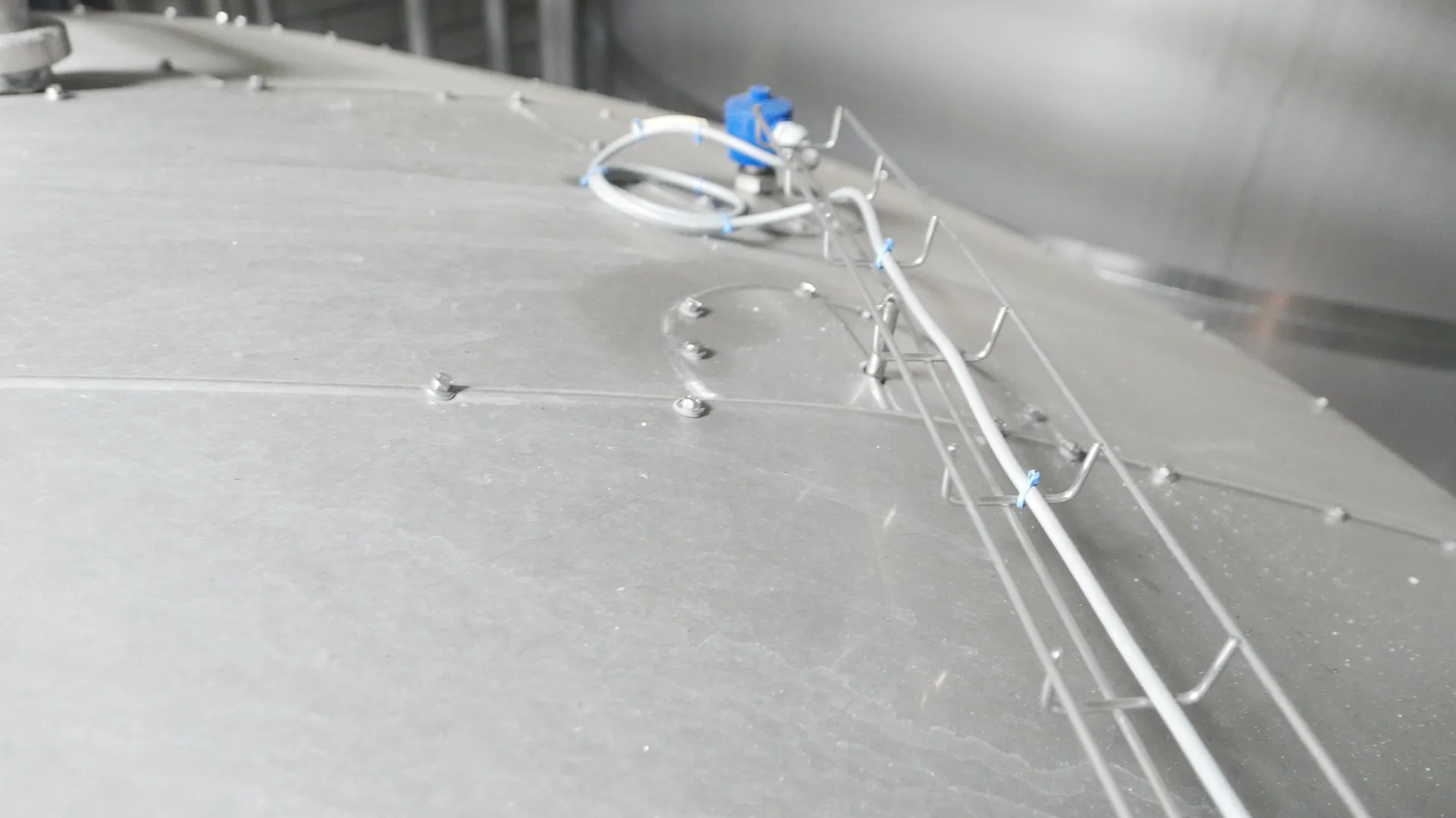 25-01423EUBA 30.000 Liter Rührwerkstank / Lagertank aus V2A isoliert