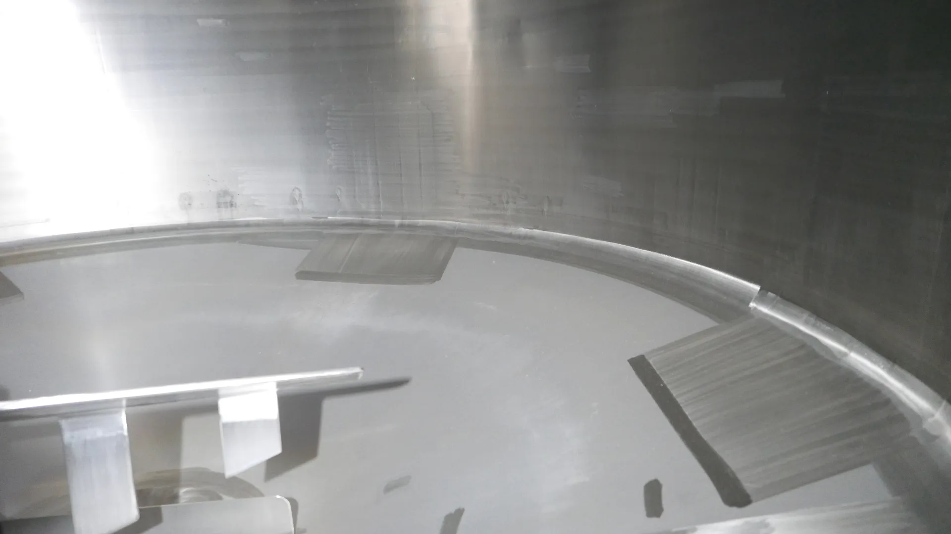 25-0145EUBA 35.000 Liter Rührwerkstank / Lagertank aus V2A isoliert