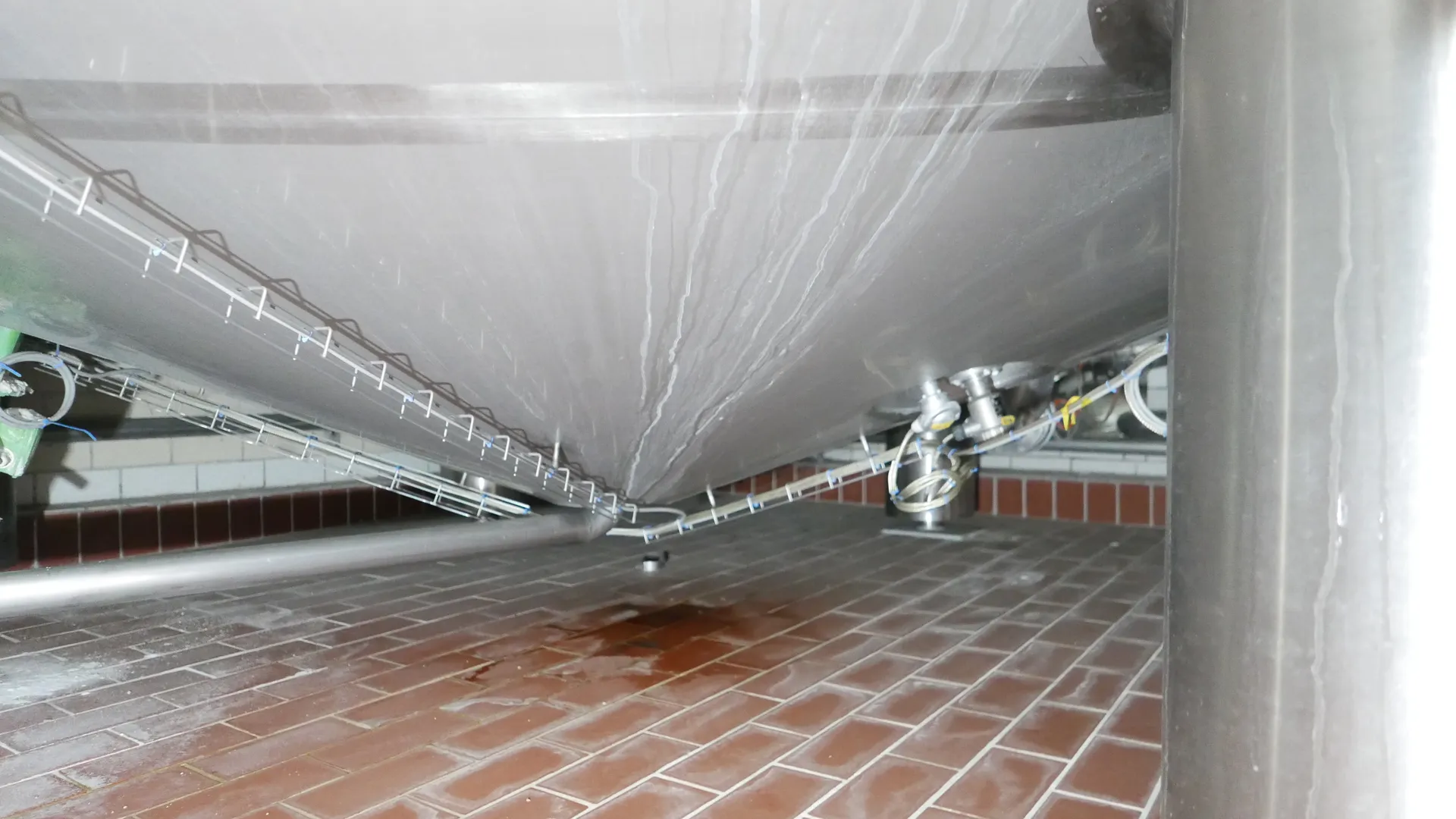 25-0144EUBA 60.000 + 30.000 + 30.000 Liter 3-Stocktank / Rührwerkstank / Lagertank aus V2A