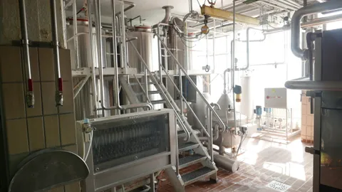25-0160EUBA 3.000 Liter Rührwerkstank aus V2A