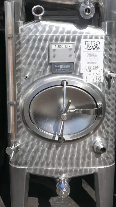 25-0204 Lagertank kubisch 1.500 Liter
