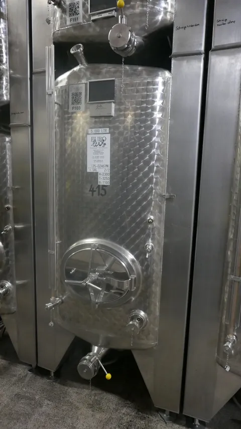 5.000 Liter Weintank/Lagertank Möschle, kubisch mit Kühlmantel