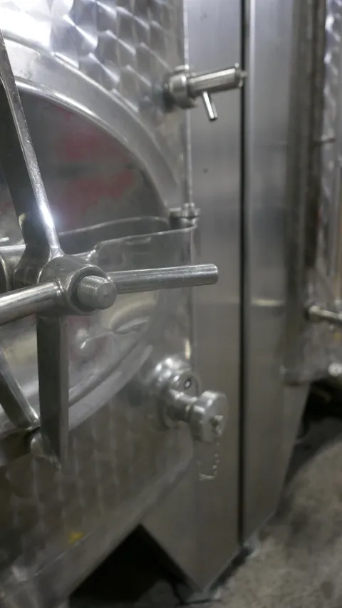 5.000 Liter Weintank/Lagertank Möschle, kubisch mit Kühlmantel