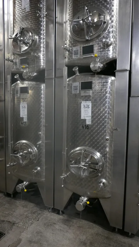 5.000 Liter Weintank/Lagertank Möschle, kubisch mit Kühlmantel