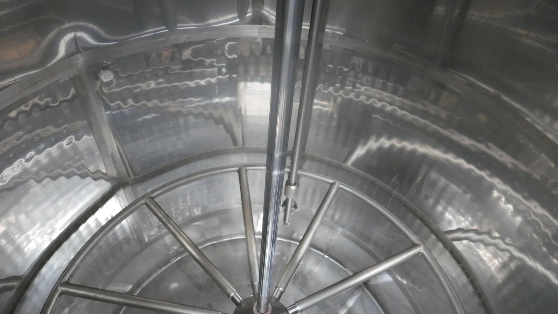 10.000 Liter Maischetaucher /Voll- Taucher RIEGER mit Überspüleinrichtung und Siebzylinder mit Kühlmantel und Steuerung in V2A