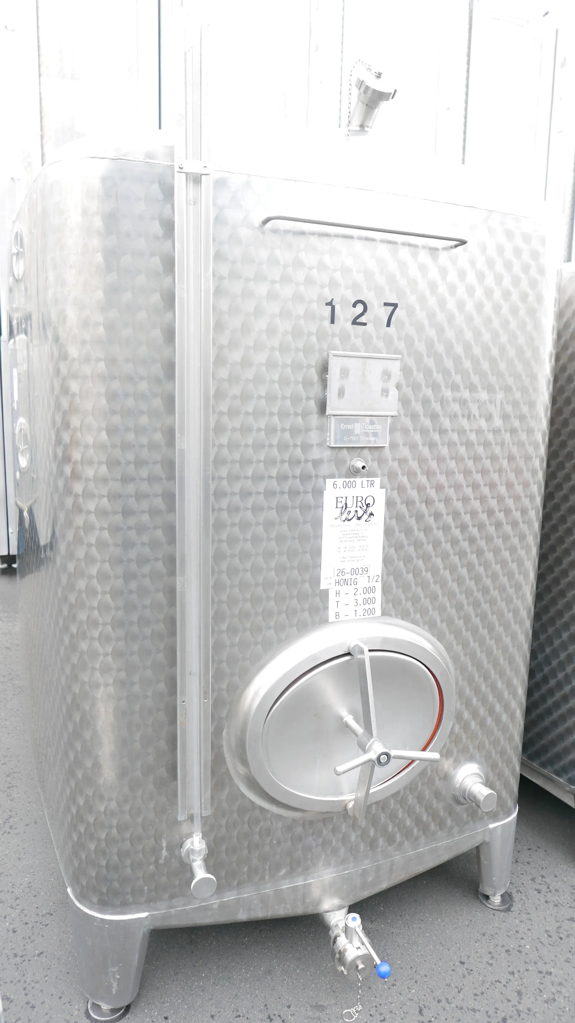 26-0039 6.000 Liter Lagertank mit Kühlplatte